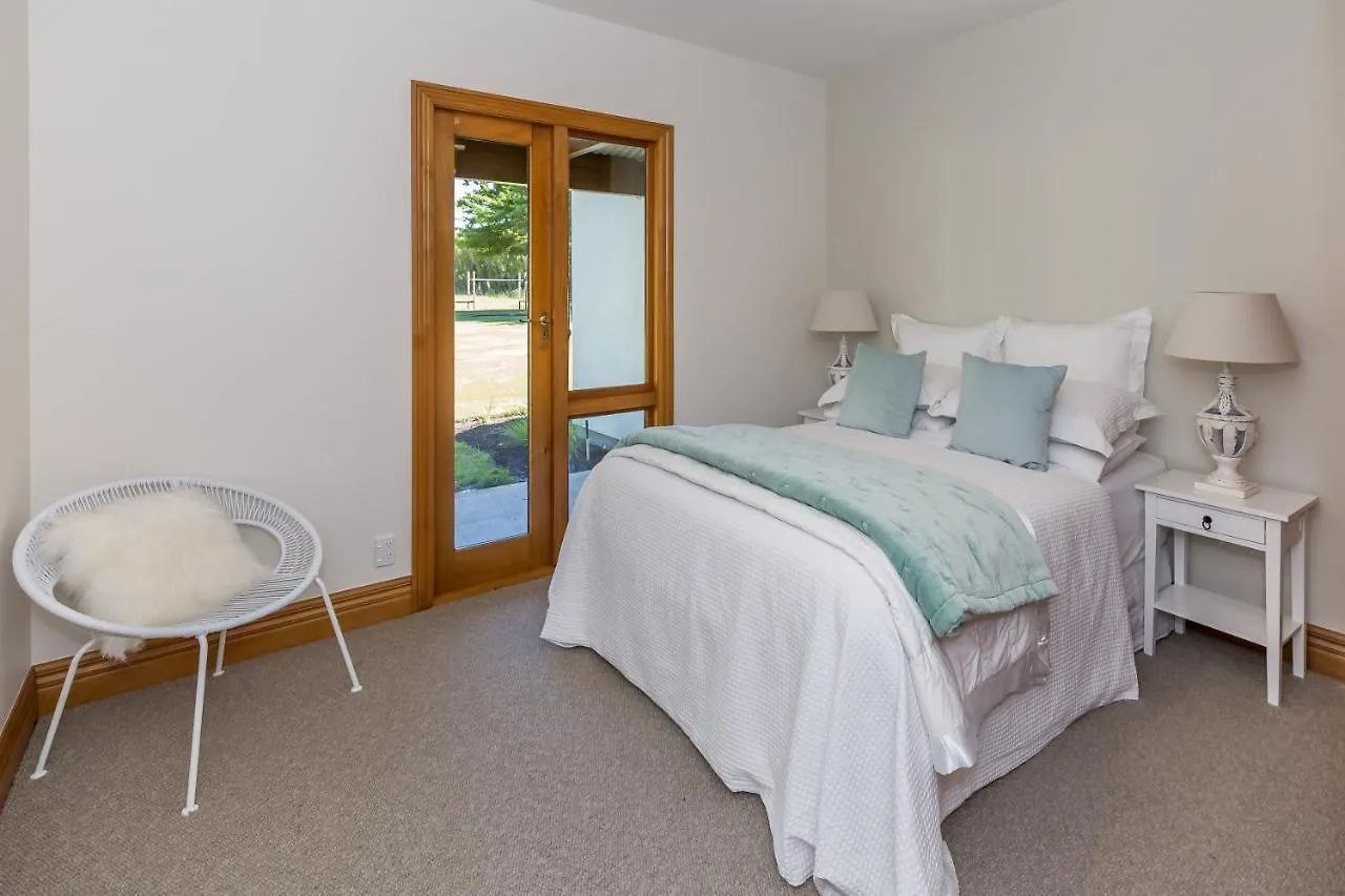 Holiday home Bond Estate Luxury Accommodation Christchurch New Zealand